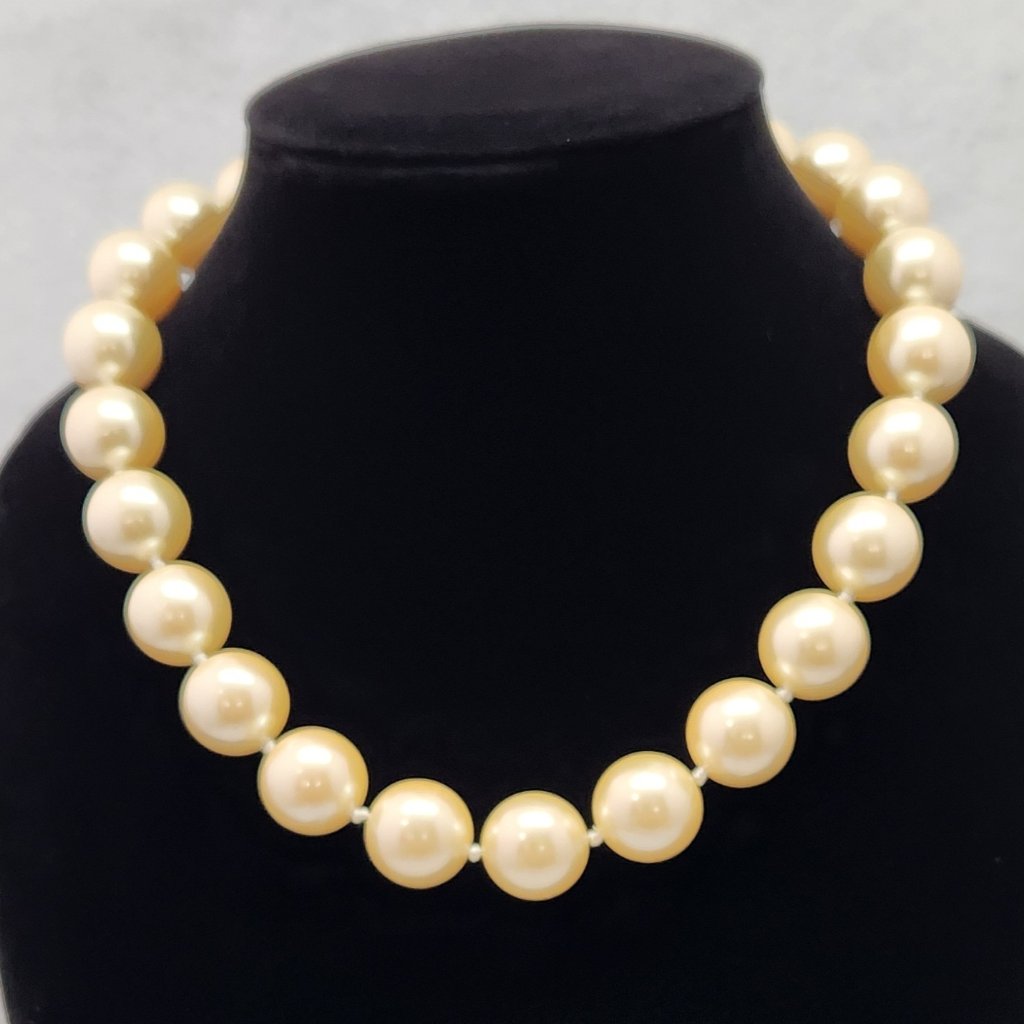 Lci Liz Claiborne Necklace 493